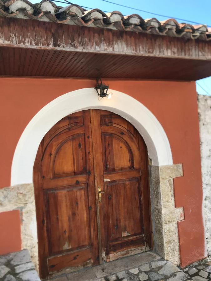 Kaloshi Villa Krujë Exteriör bild