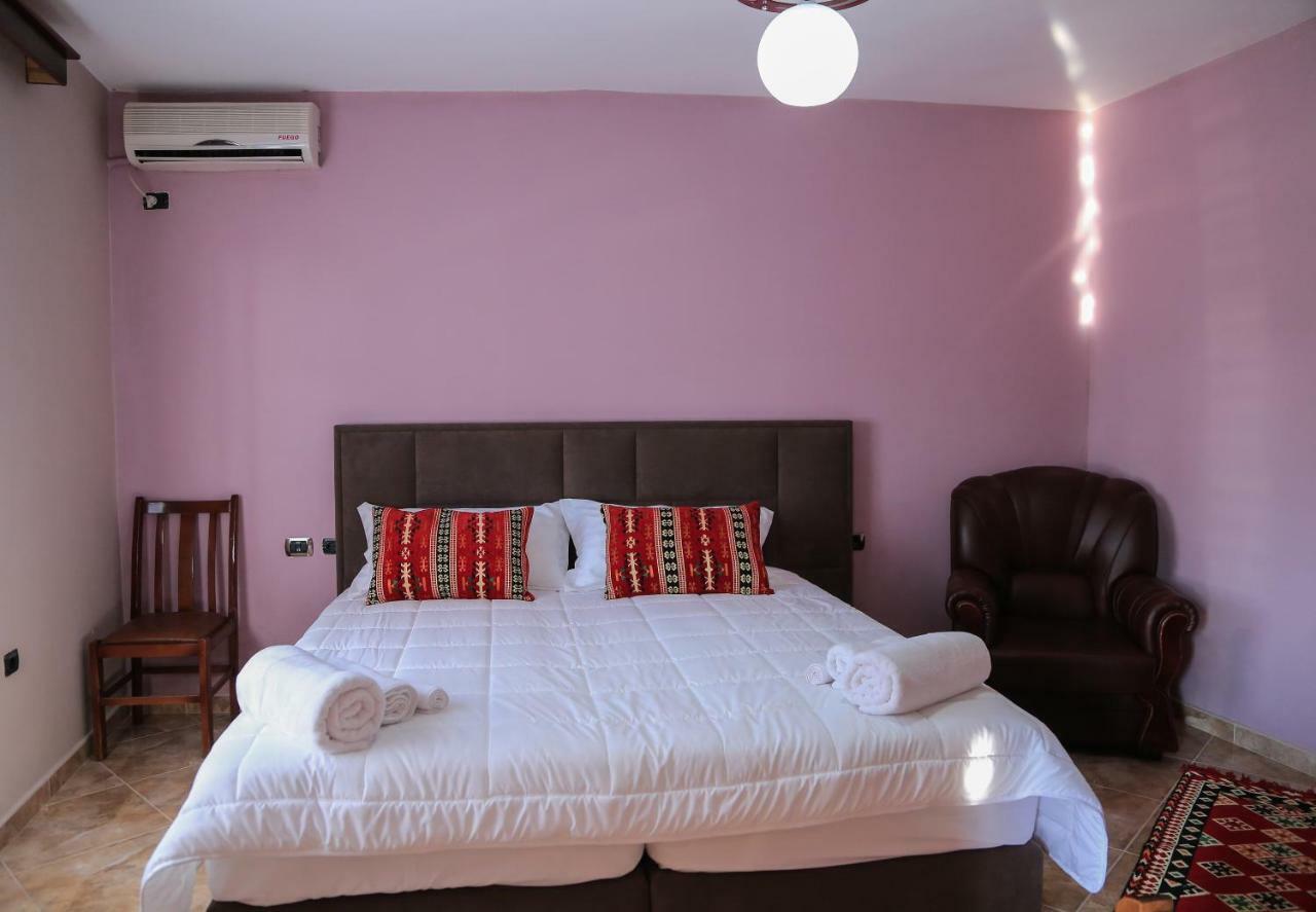 Kaloshi Villa Krujë Exteriör bild