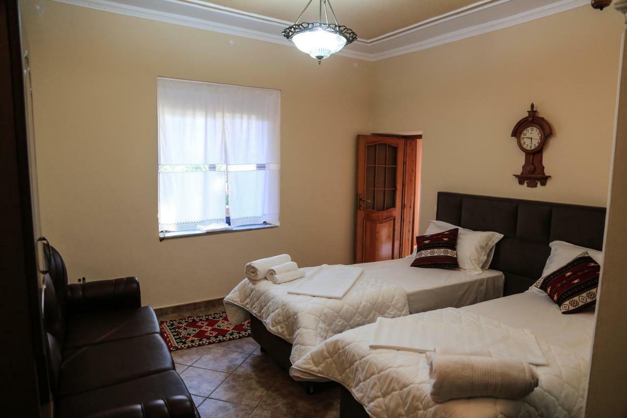 Kaloshi Villa Krujë Exteriör bild